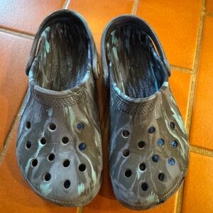 CROCS Kids Classic Clog in Black with Aqua Swirl